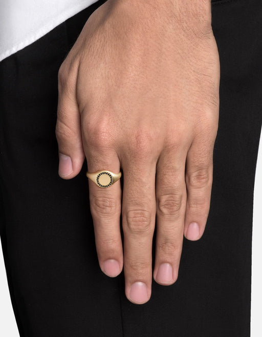 How To Wear Rings: How Many To Wear, What Fingers & More (Ultimate Gui
